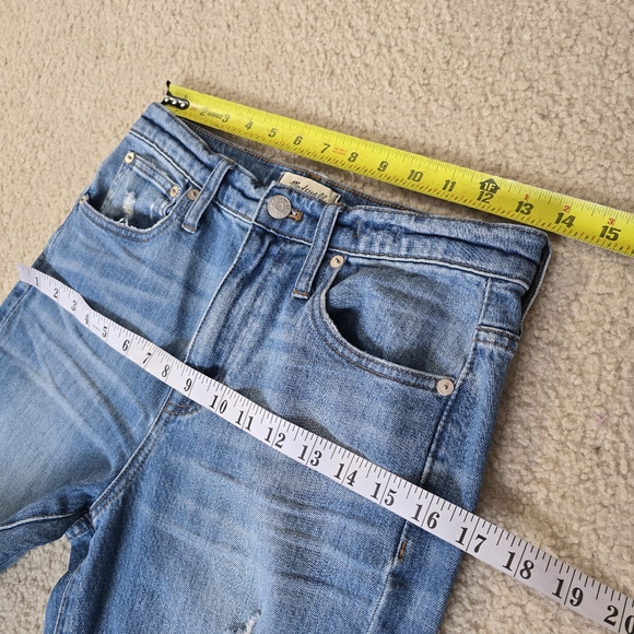 NWT Madewell The High Rise Slim BoyJean Distressed Size 25 - Picture 11 of 16